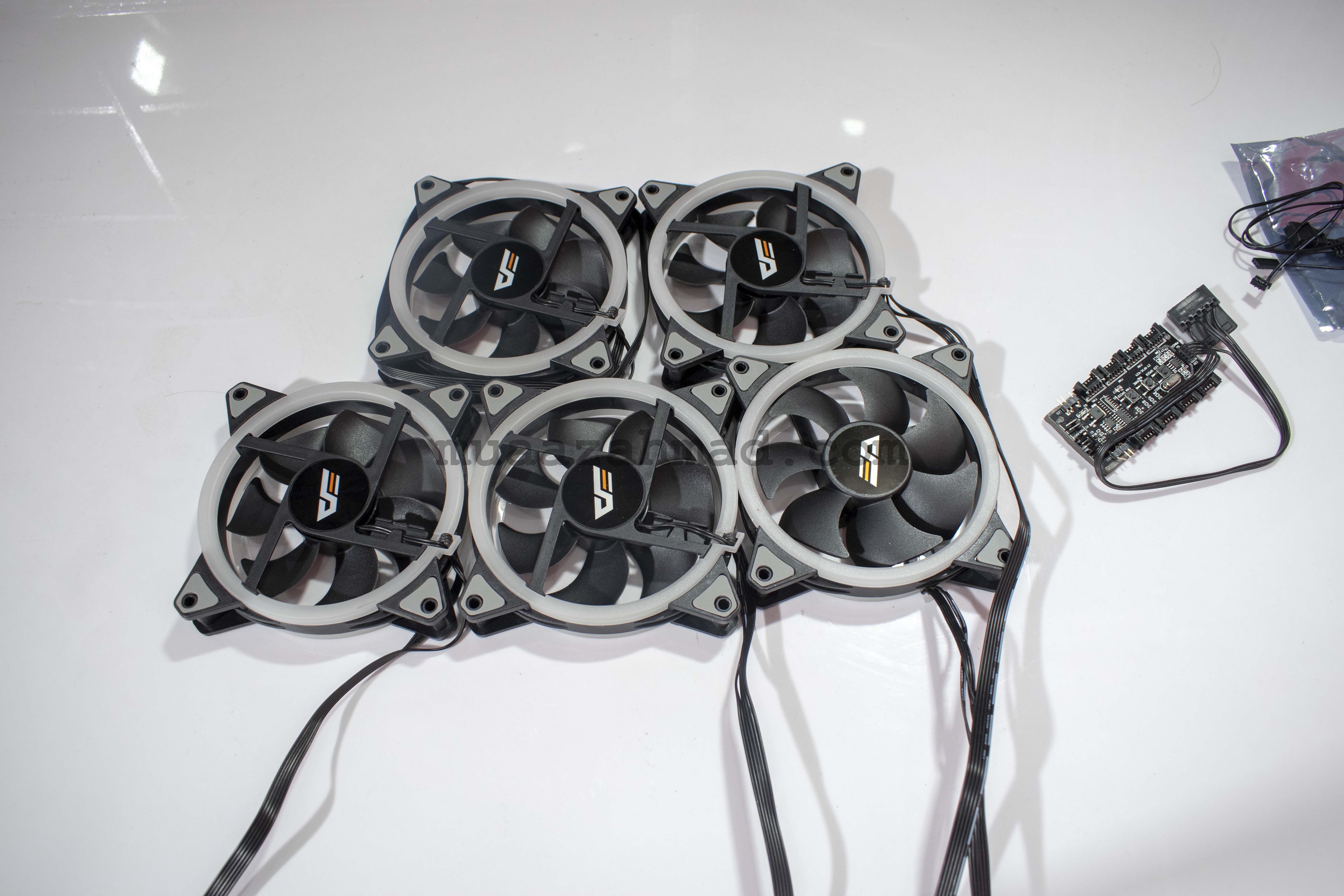 Aigo DR12 Pro RGB Fans